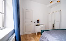 Old Town 1-Bedroom Apartment